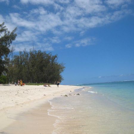 Baliste Jardin De Corail Apartment แซ็งต์-จีลส์-เลส์-แบ็งส์ ภายนอก รูปภาพ