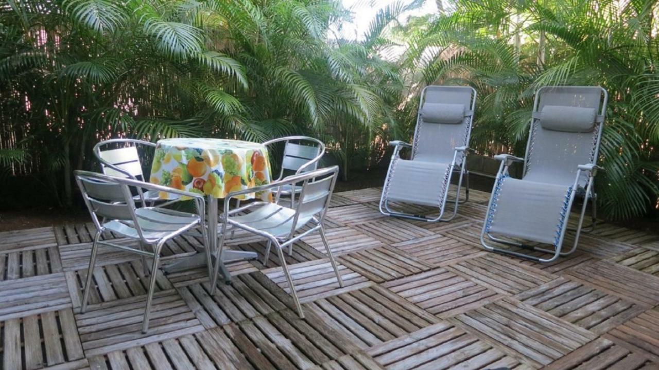 Baliste Jardin De Corail Apartment แซ็งต์-จีลส์-เลส์-แบ็งส์ ภายนอก รูปภาพ